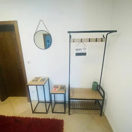Burkhart Apartment *